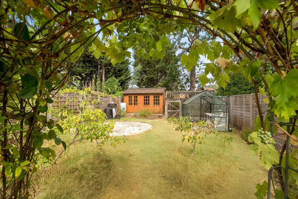 Westover Road, Fleet, GU51 photo 9