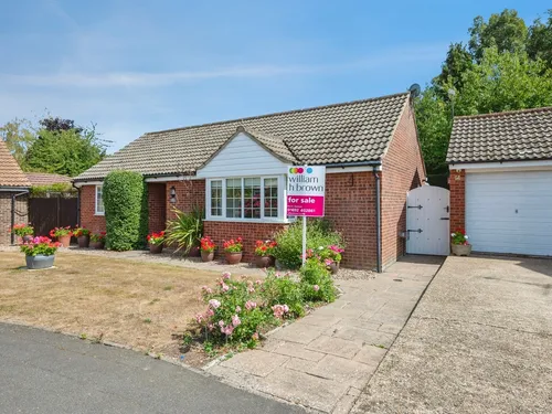 Petre Close, North Walshamphoto
