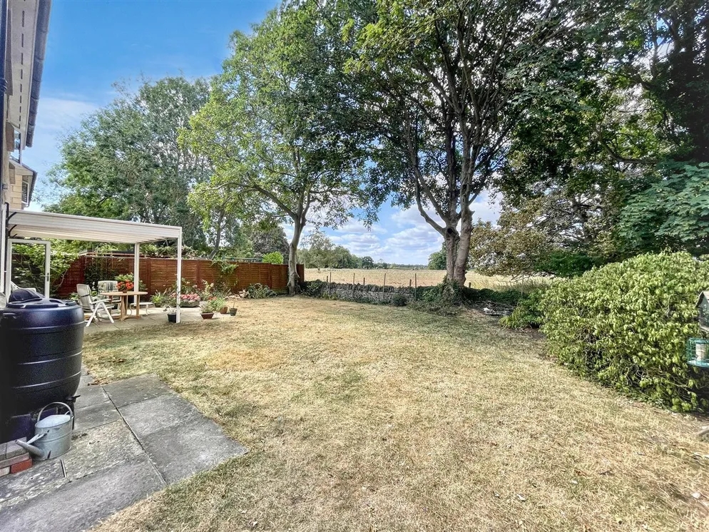 Property carousel item 19