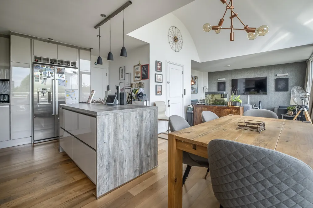 Carlton Drive, London, SW15 photo 3