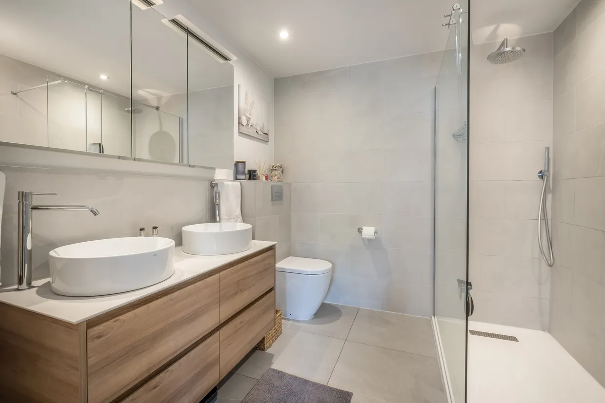 Carlton Drive, London, SW15 photo 11