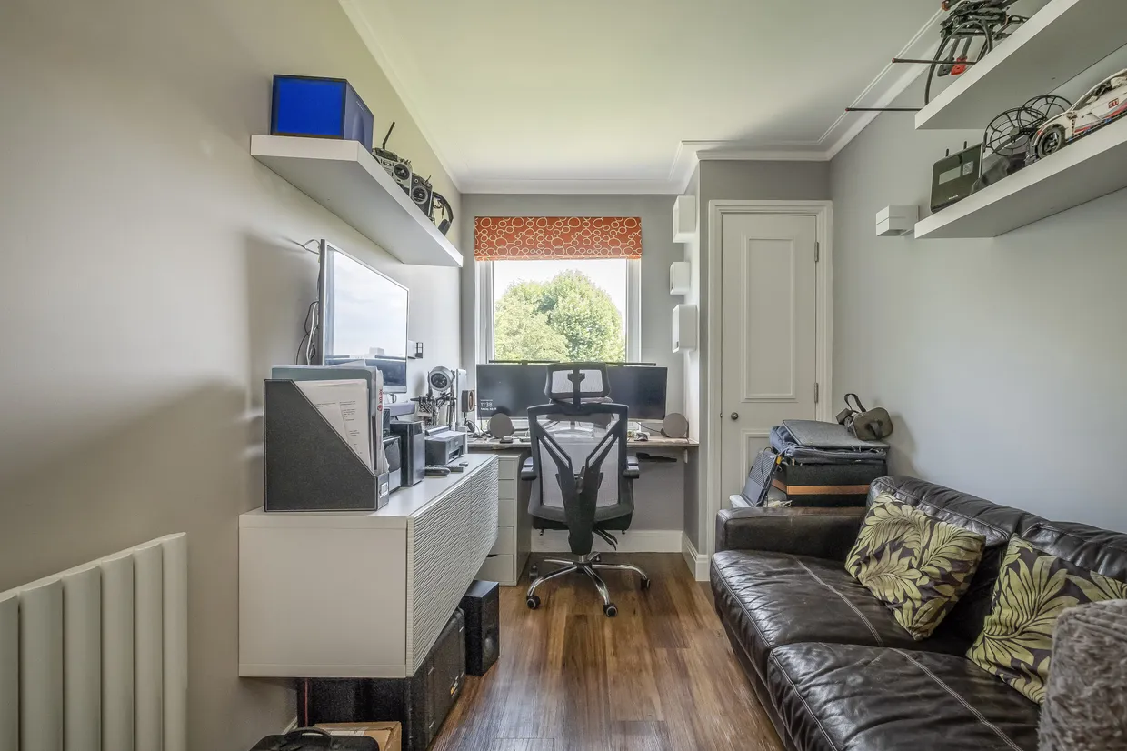 Carlton Drive, London, SW15 photo 12