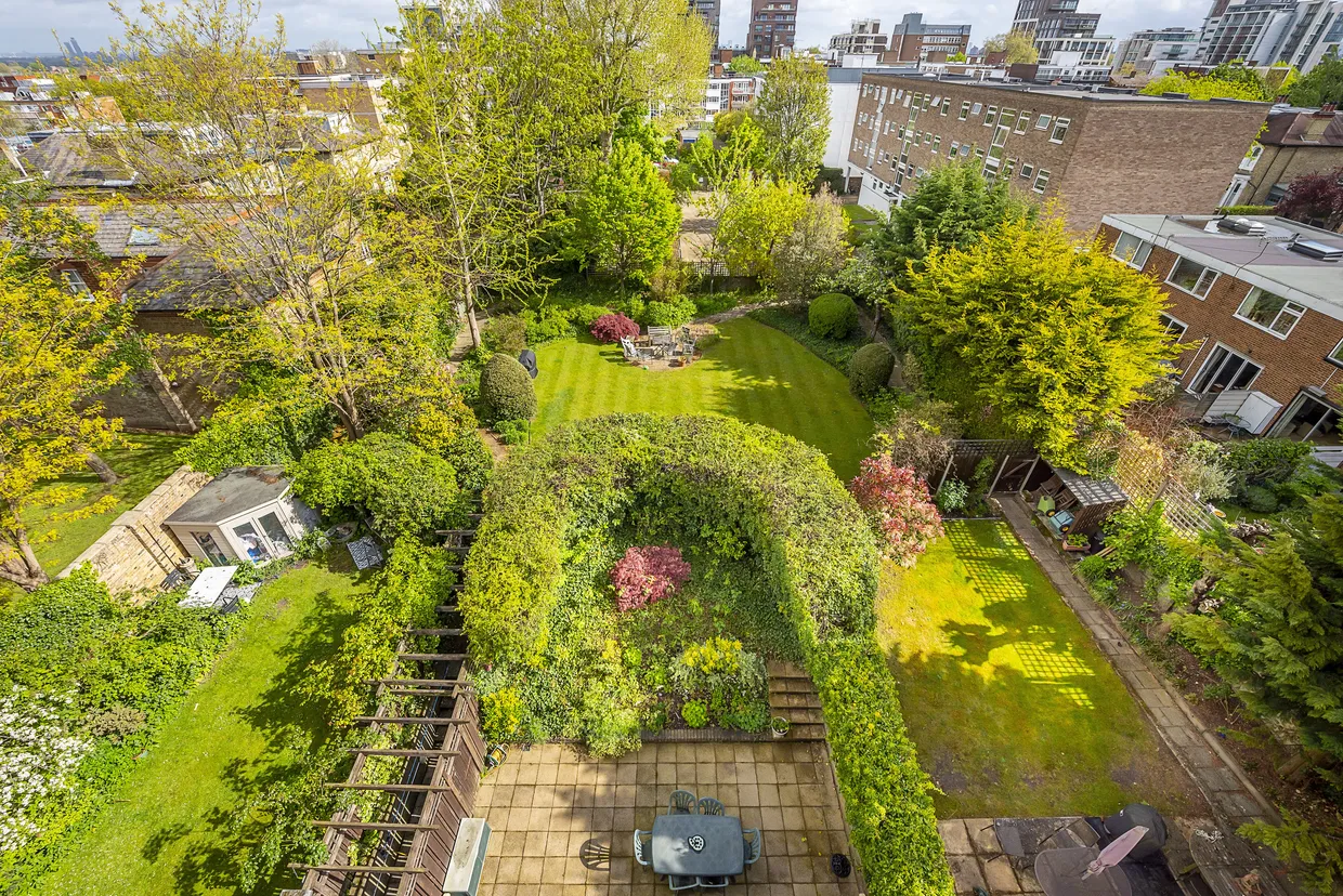 Carlton Drive, London, SW15 photo 17