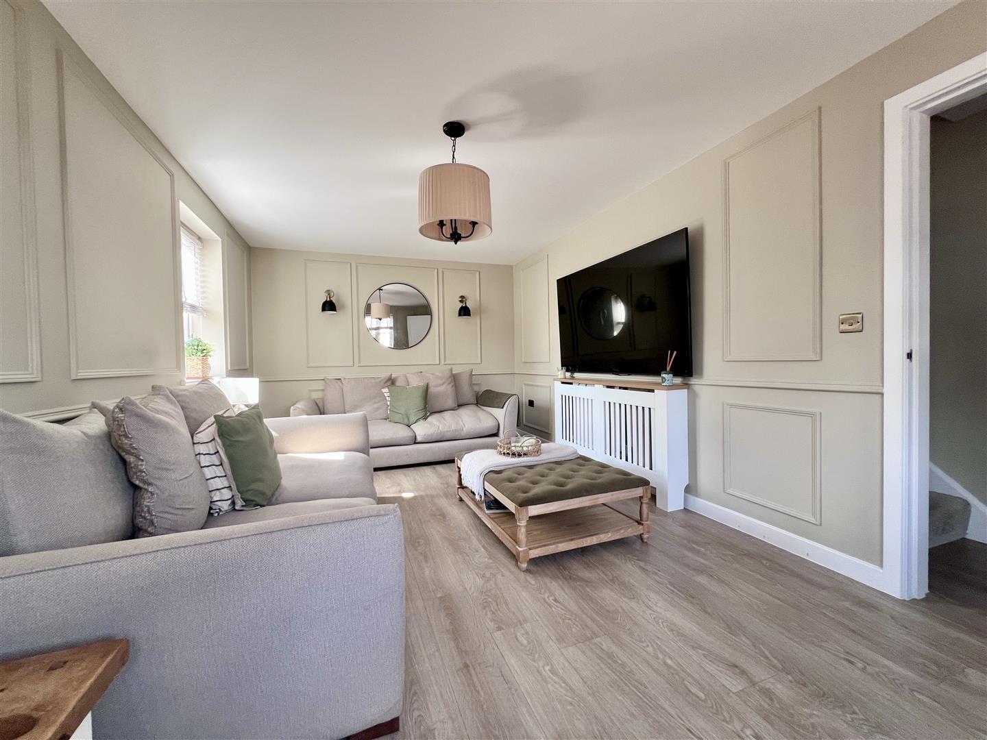 Uttoxeter Way, Towcester Image 2