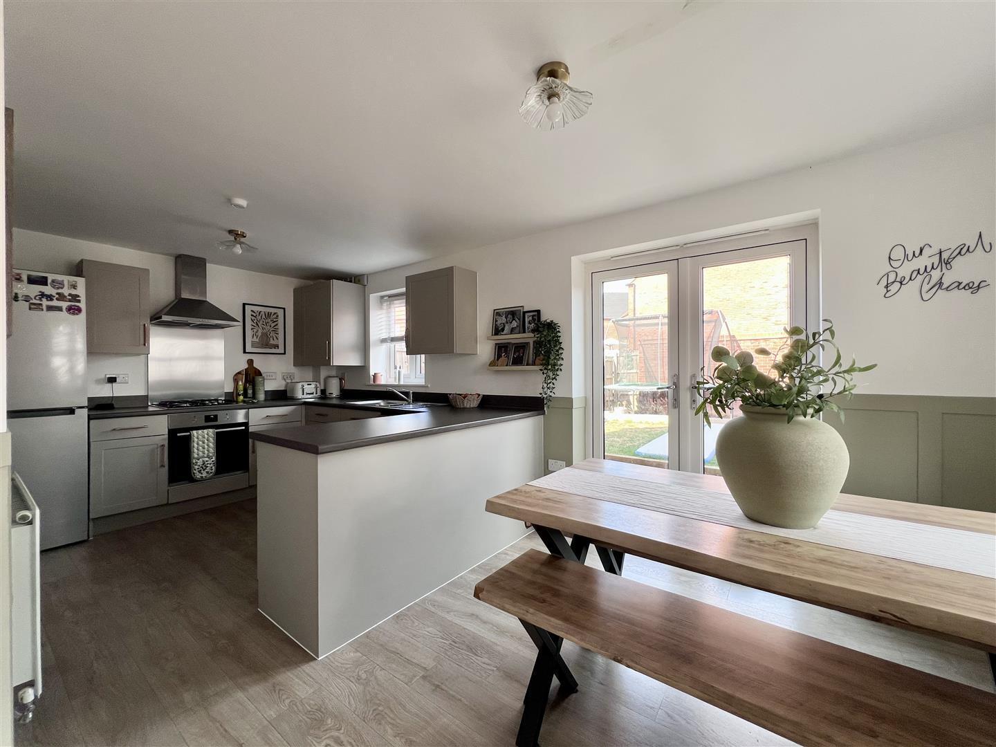 Uttoxeter Way, Towcester Image 4