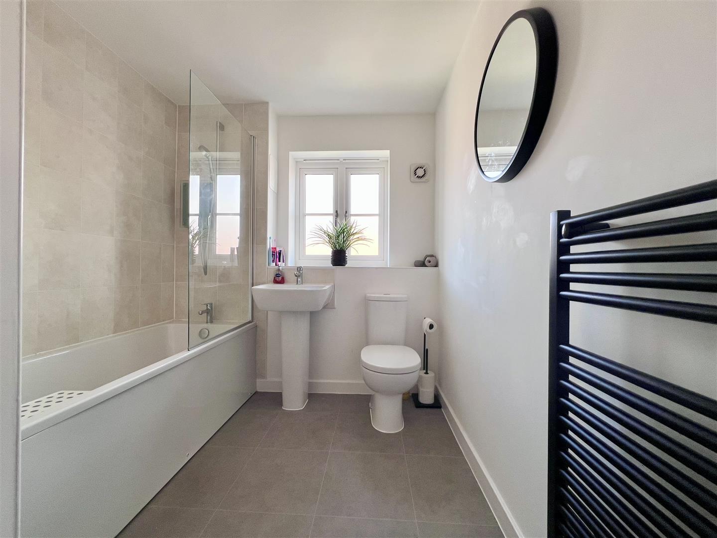 Uttoxeter Way, Towcester Image 9