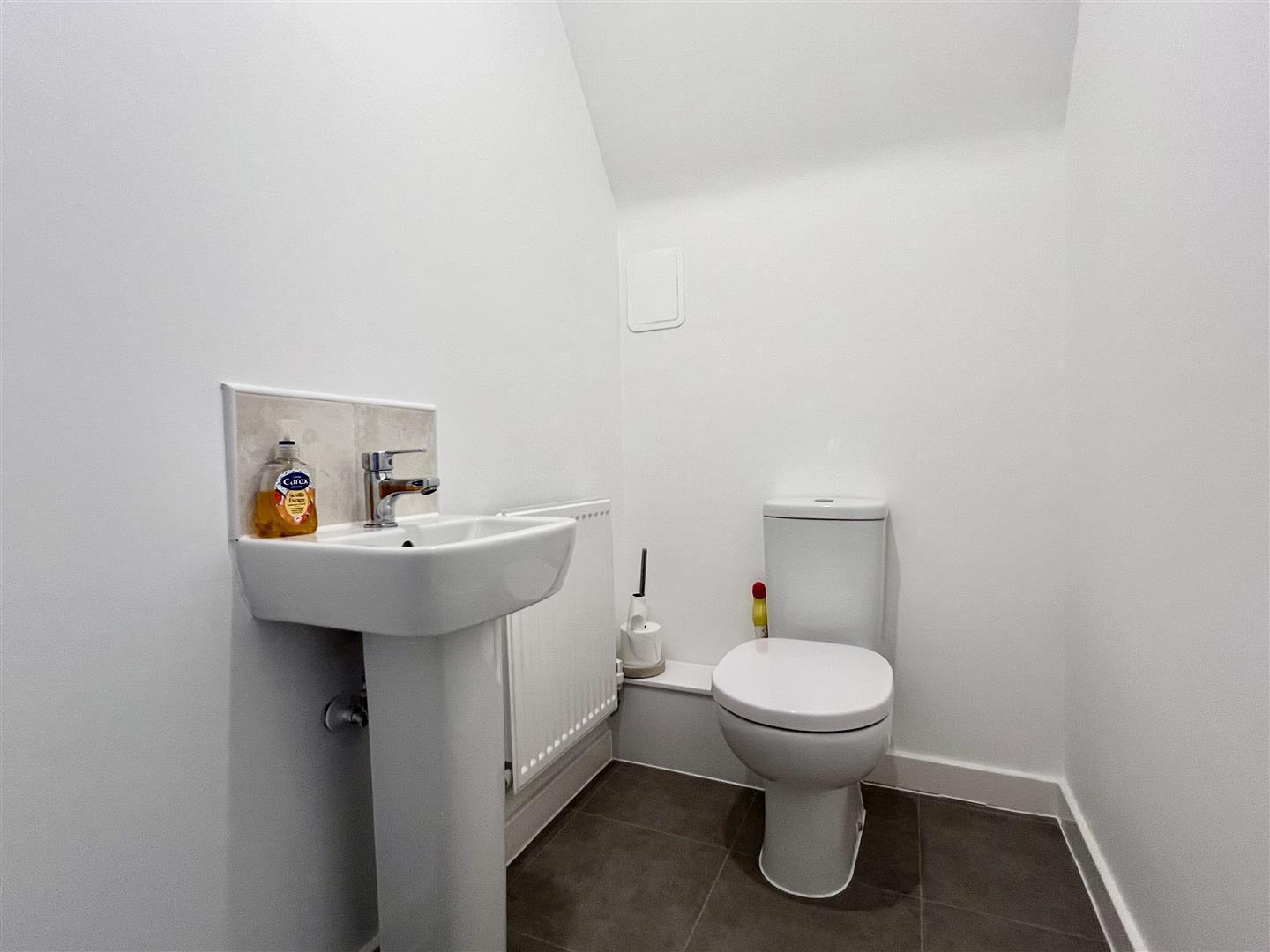 Uttoxeter Way, Towcester Image 13