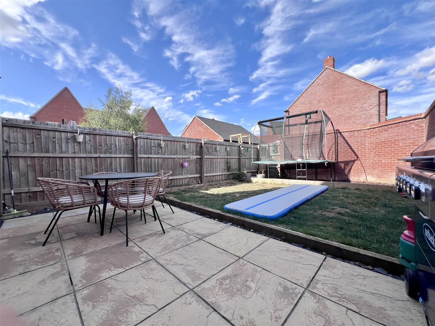 Uttoxeter Way, Towcester Image 18