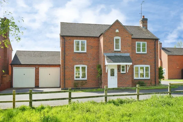 Shotwood Close, Rolleston-on-Dove, Bu...