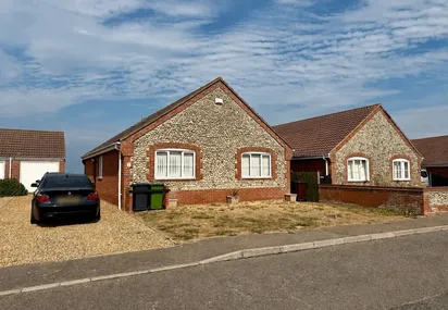 Anne Stannard Way, Bacton