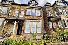 Harlow Moor Drive, HARROGATE