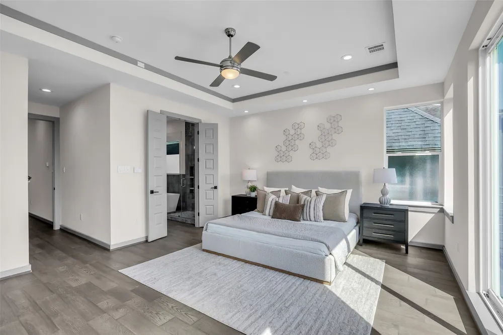 1207 E 28th St, Houston, TX 77009