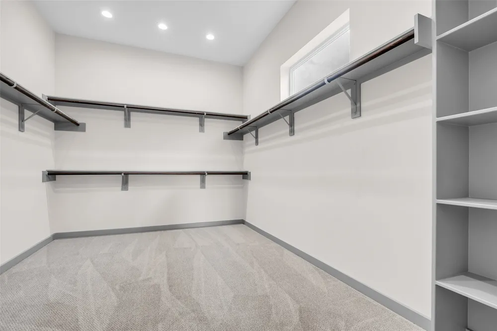 1207 E 28th St, Houston, TX 77009