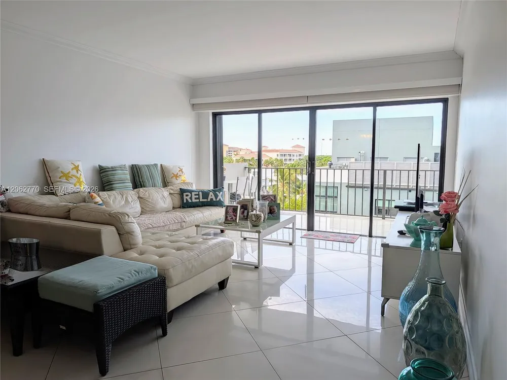 575 Crandon Blvd, Key Biscayne, FL 33149