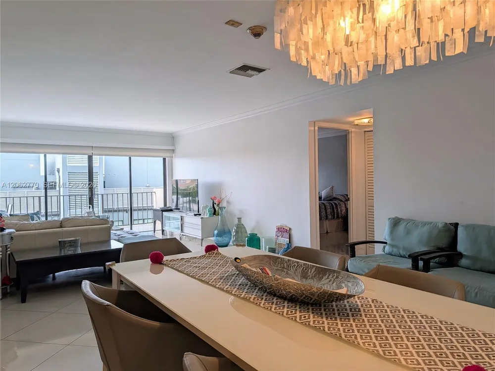 575 Crandon Blvd, Key Biscayne, FL 33149