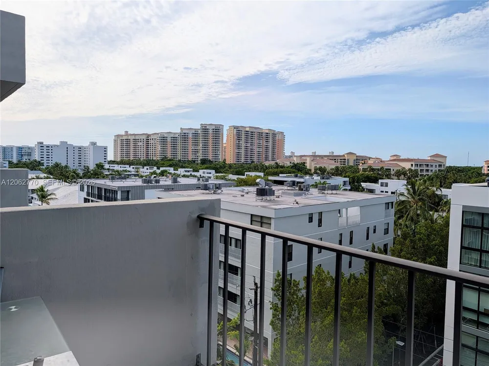 575 Crandon Blvd, Key Biscayne, FL 33149
