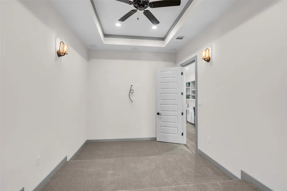 1207 E 28th St, Houston, TX 77009