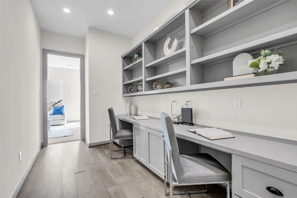 1207 E 28th St, Houston, TX 77009