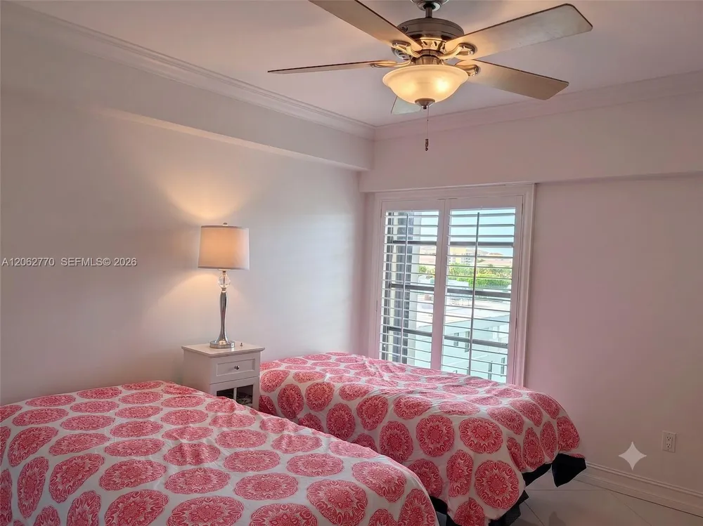 575 Crandon Blvd, Key Biscayne, FL 33149