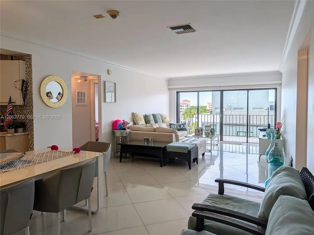 575 Crandon Blvd, Key Biscayne, FL 33149