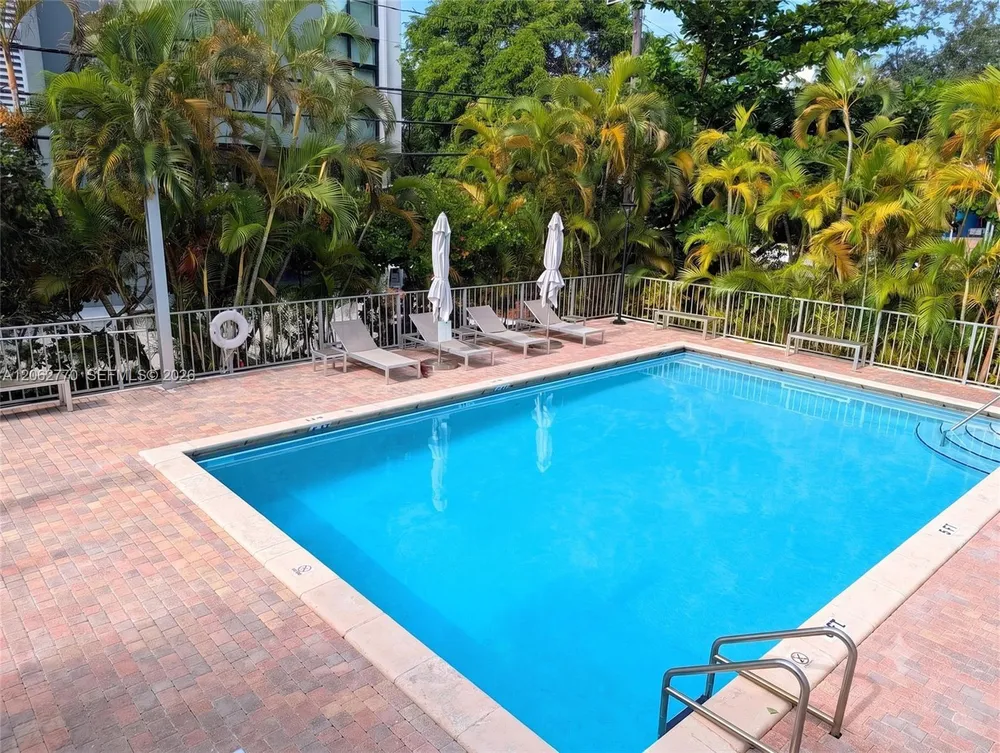 575 Crandon Blvd, Key Biscayne, FL 33149
