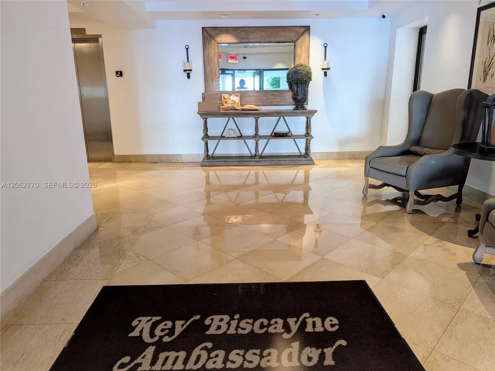 575 Crandon Blvd, Key Biscayne, FL 33149