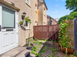 Balgrayhill Road, Glasgow thumb 3