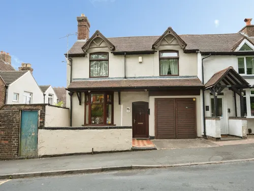 North Street, Brierley Hillphoto
