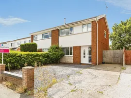 Eastfields Grove, Saughall, Chester photo