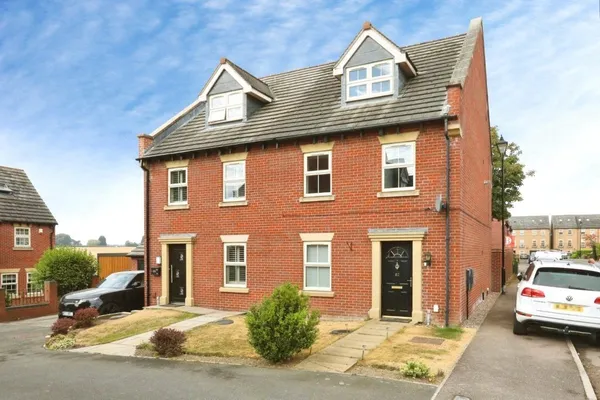 Bridgewater Way, Ravenfield, Rotherha...