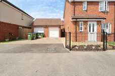 Hinchliff Drive, Wick, LITTLEHAMPTON