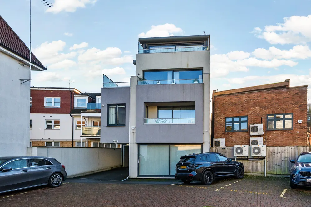 Athenaeum Road, Whetstone, N20 photo 18