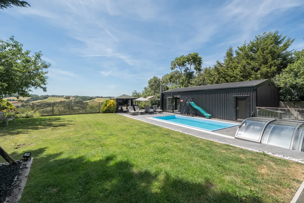 Wellsway, Keynsham, BS31 photo 2