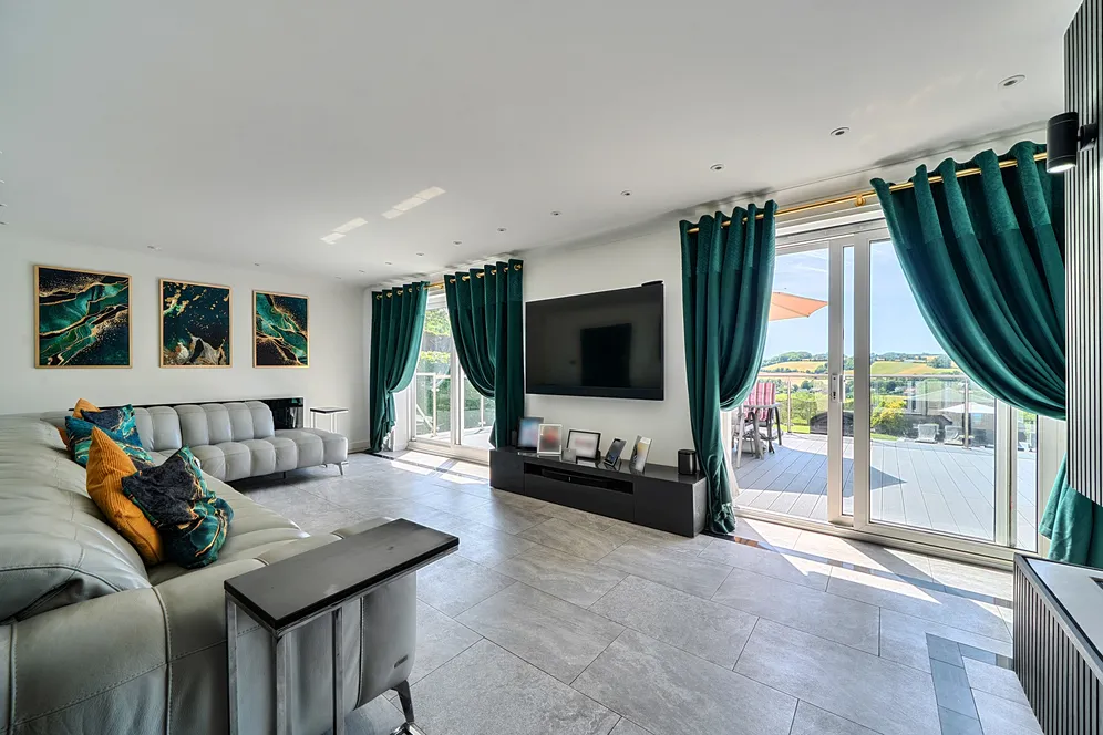 Wellsway, Keynsham, BS31 photo 3