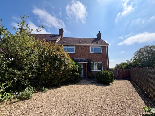 Empingham Road, Exton, OAKHAMphoto