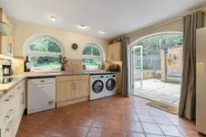 Midgham Park, Reading, RG7 photo 9