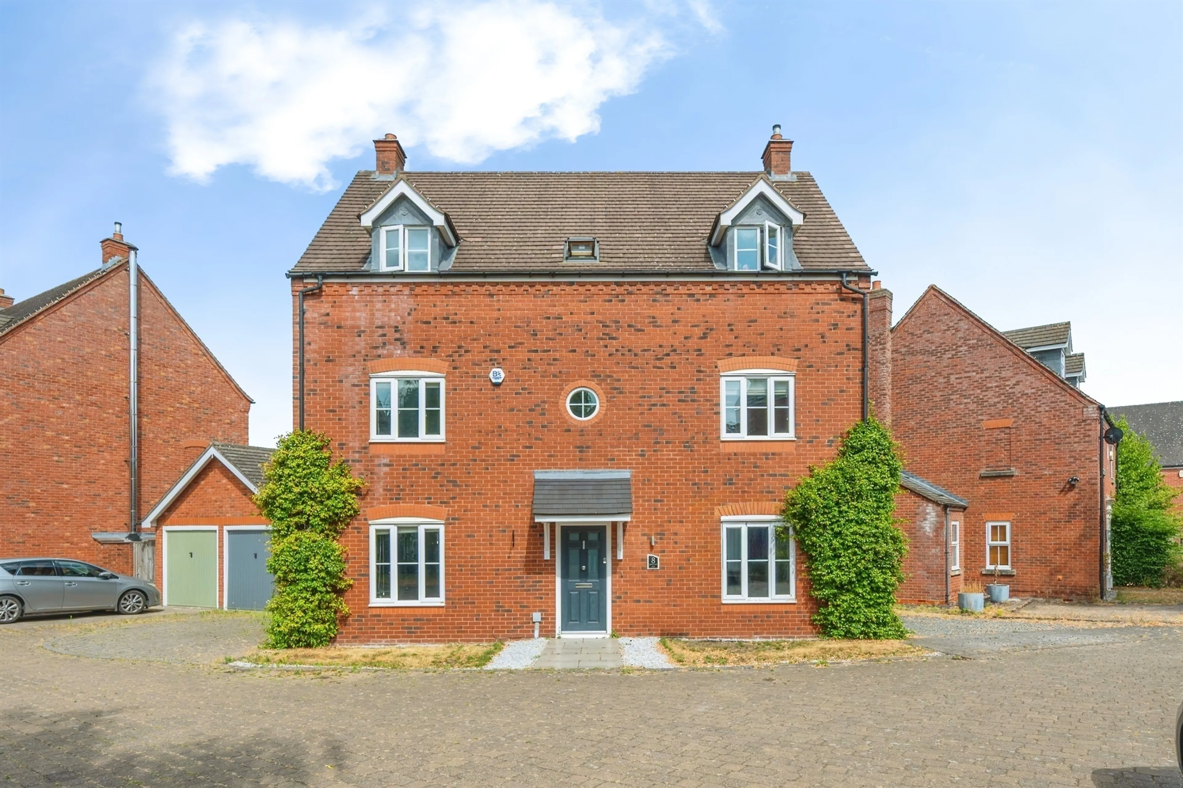 Property photo 0