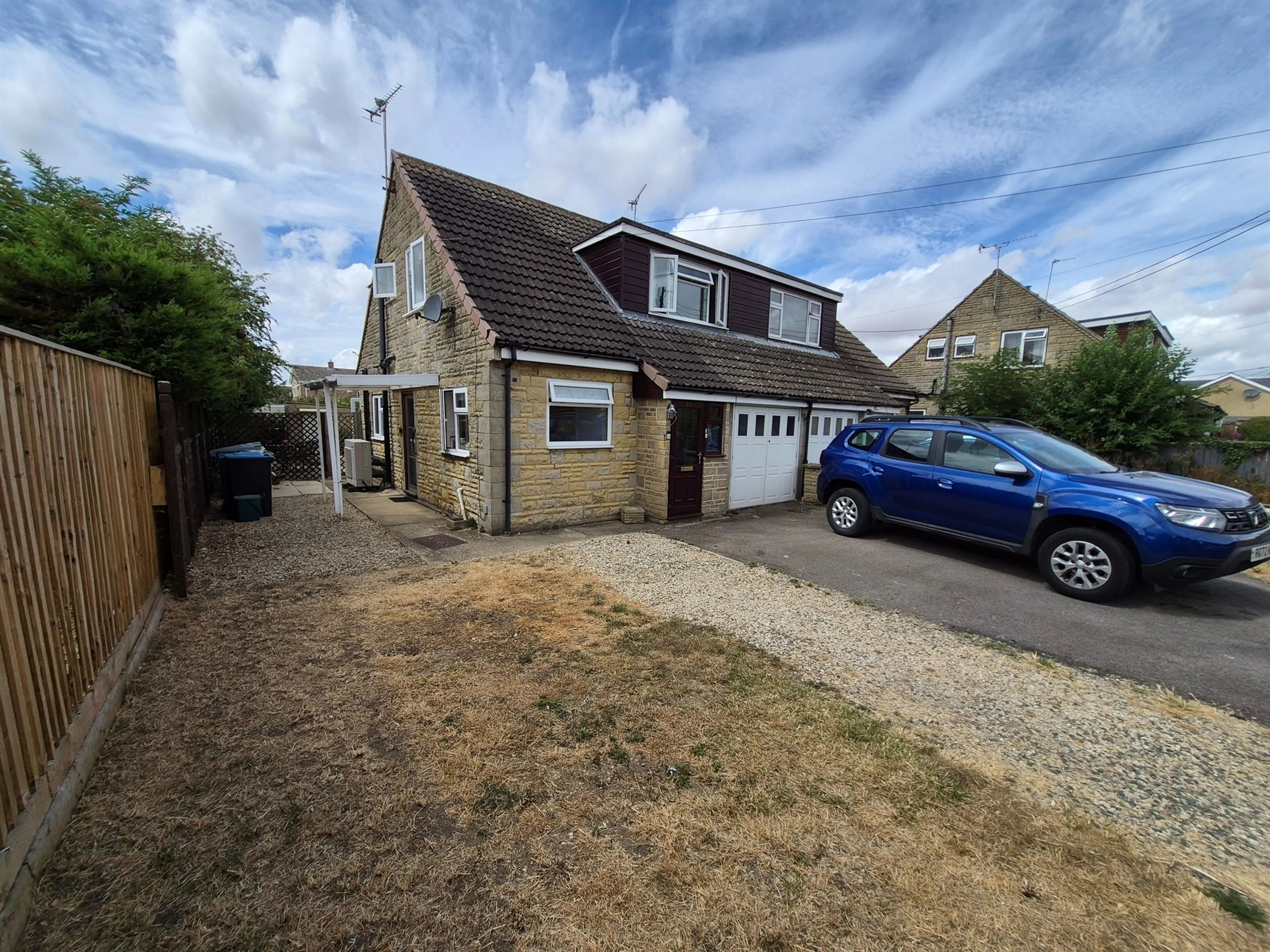 Property photo 0