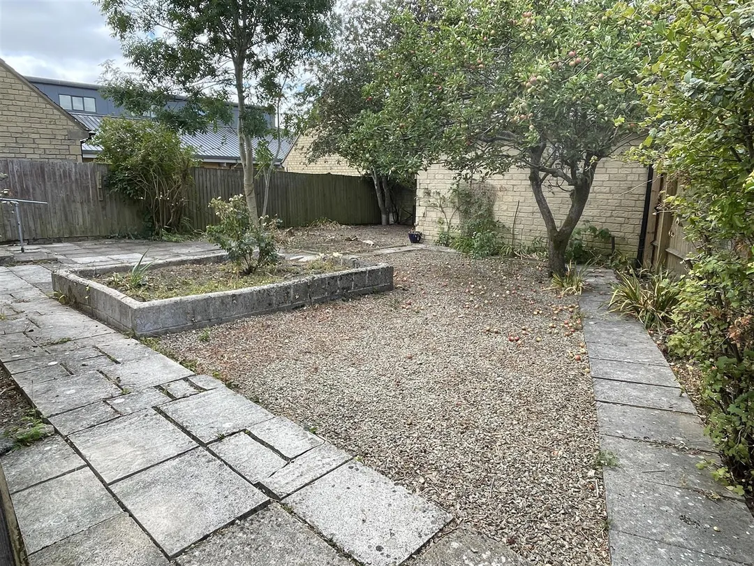 https://mr0.homeflow-assets.co.uk/files/photo/image/48037/1071/_x_/TLm39XaMPkGxLyWHCXQdiQ.jpg
