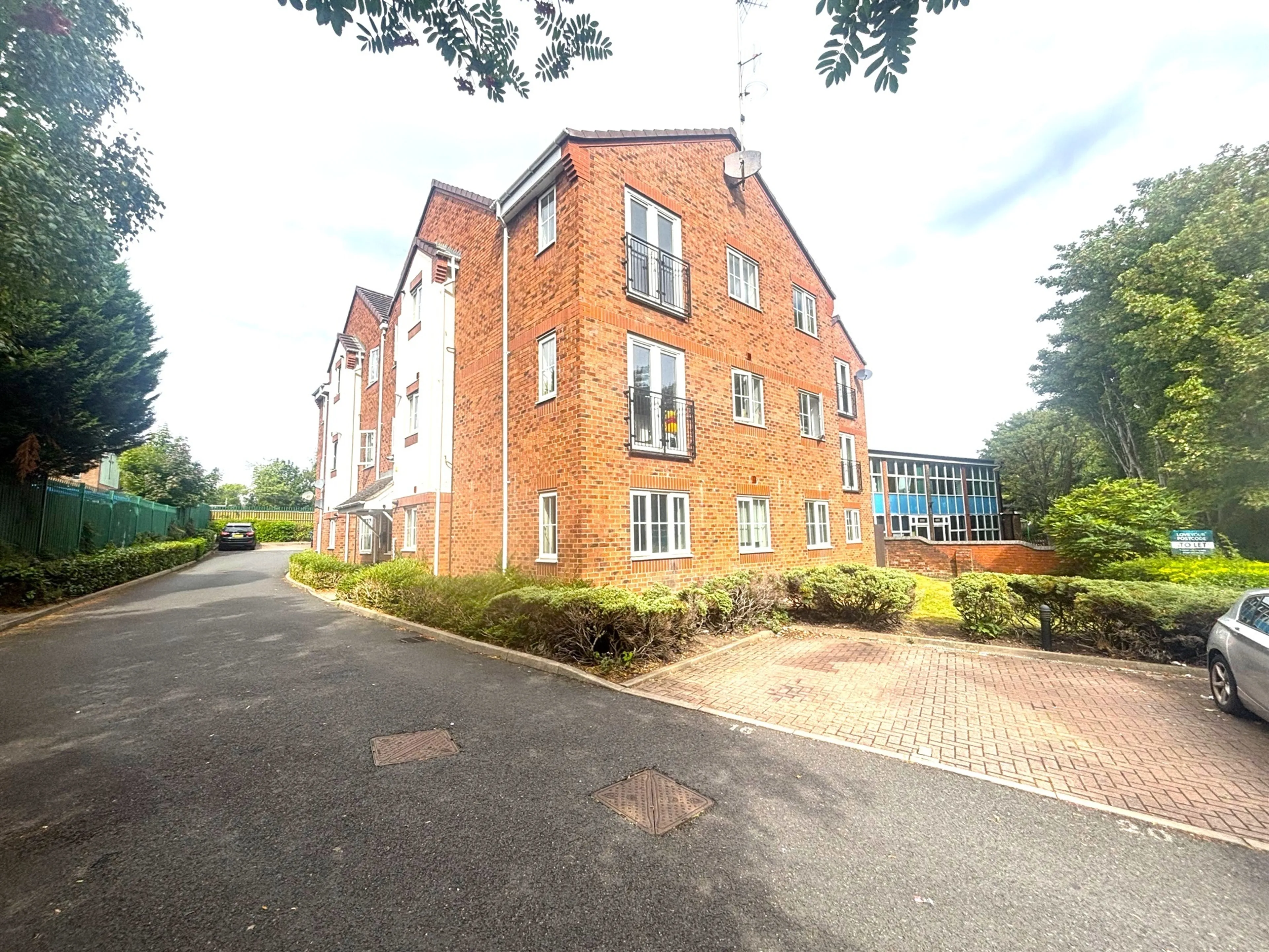Property photo 0
