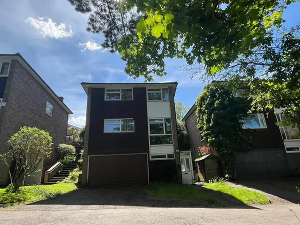 Manor Road, Sutton Coldfield. B73 6EE