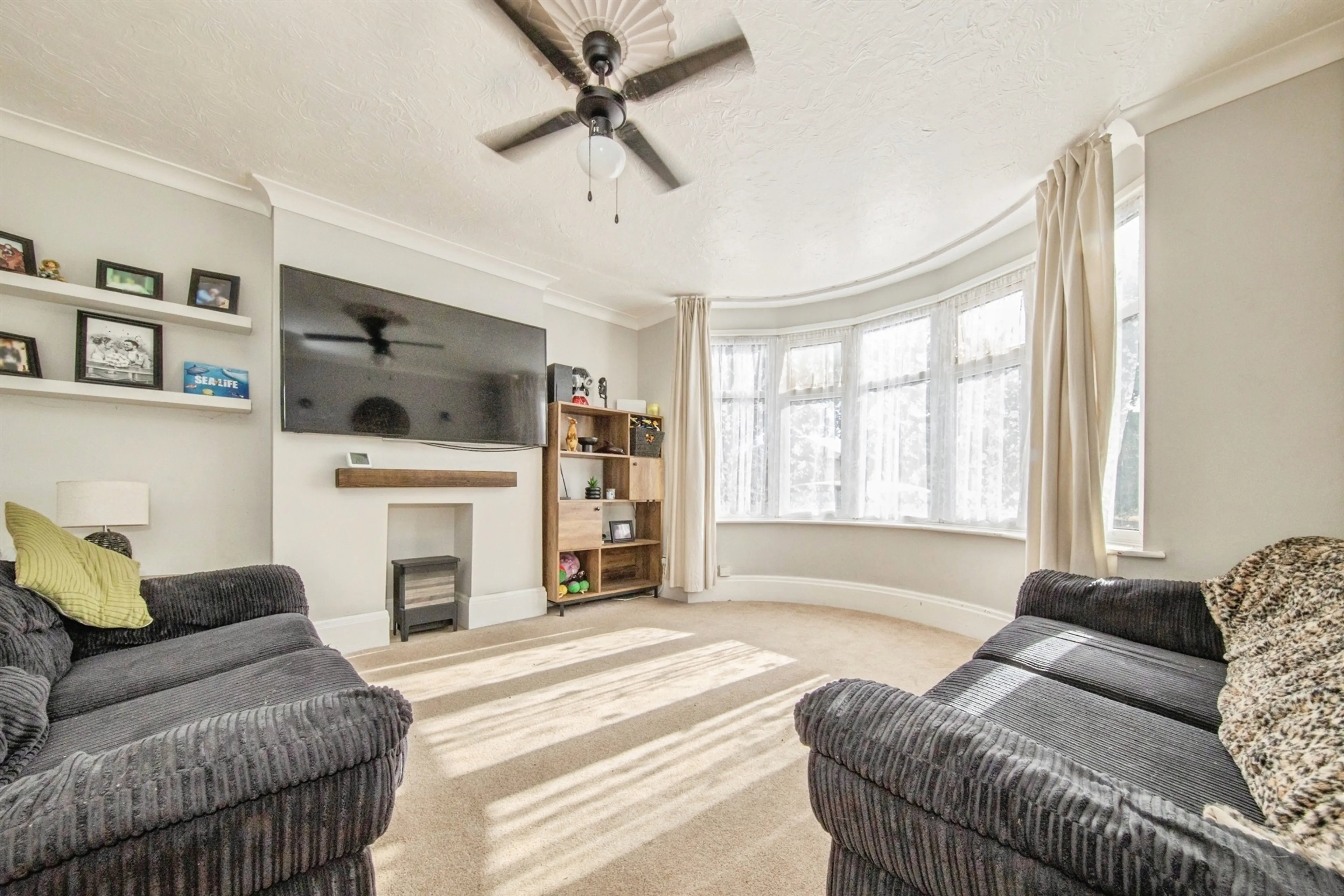 Property at Clapgate Lane, Ipswich
