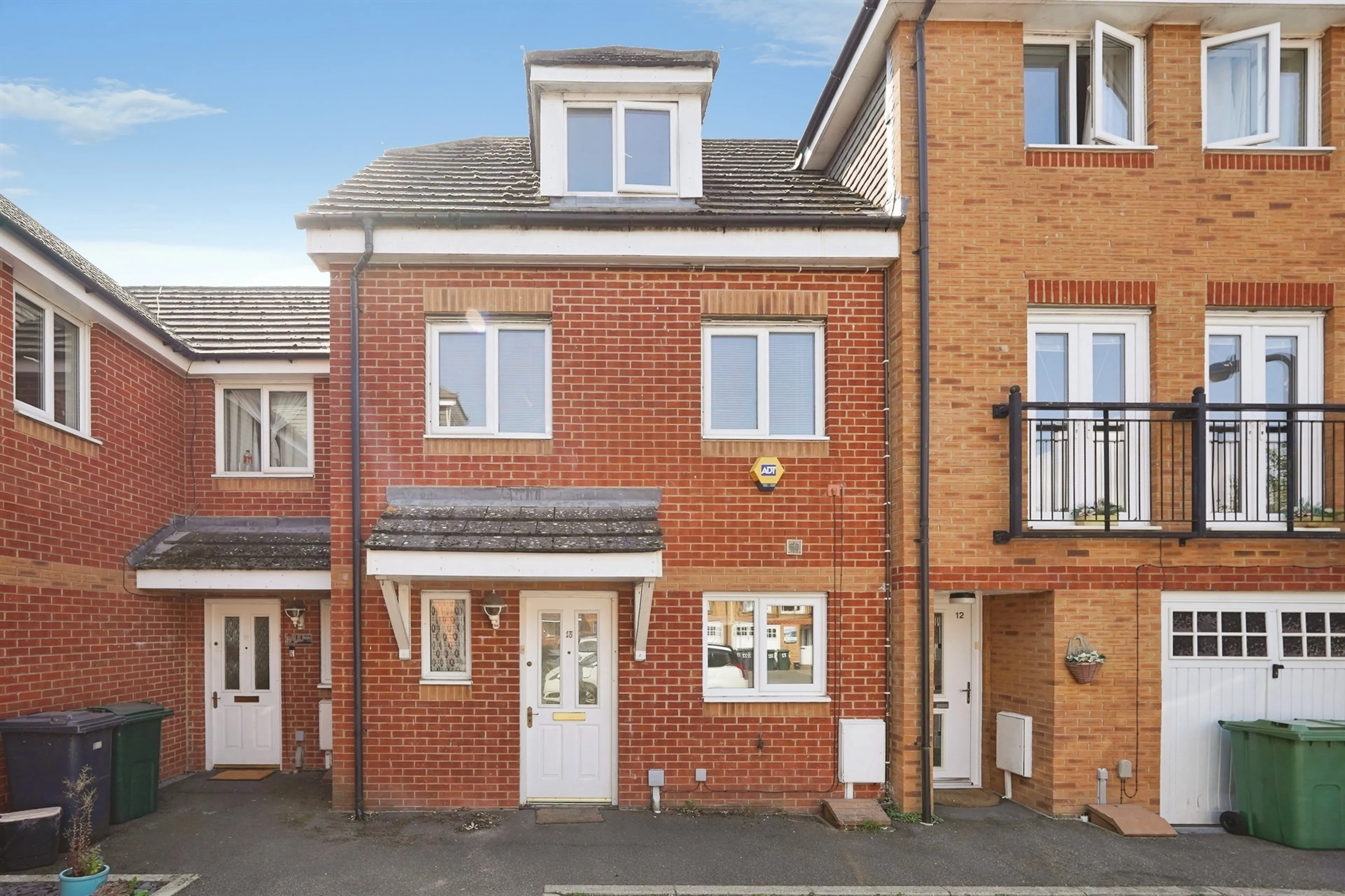 Property photo 0
