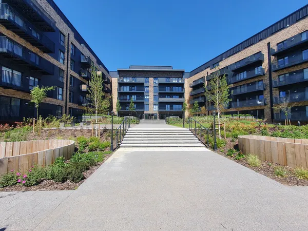 Victoria Point, George Street, Ashford