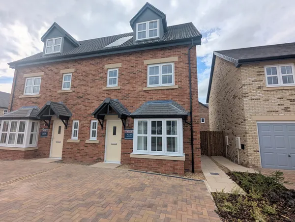 Mandrel Close/Middleton St. George - DL2