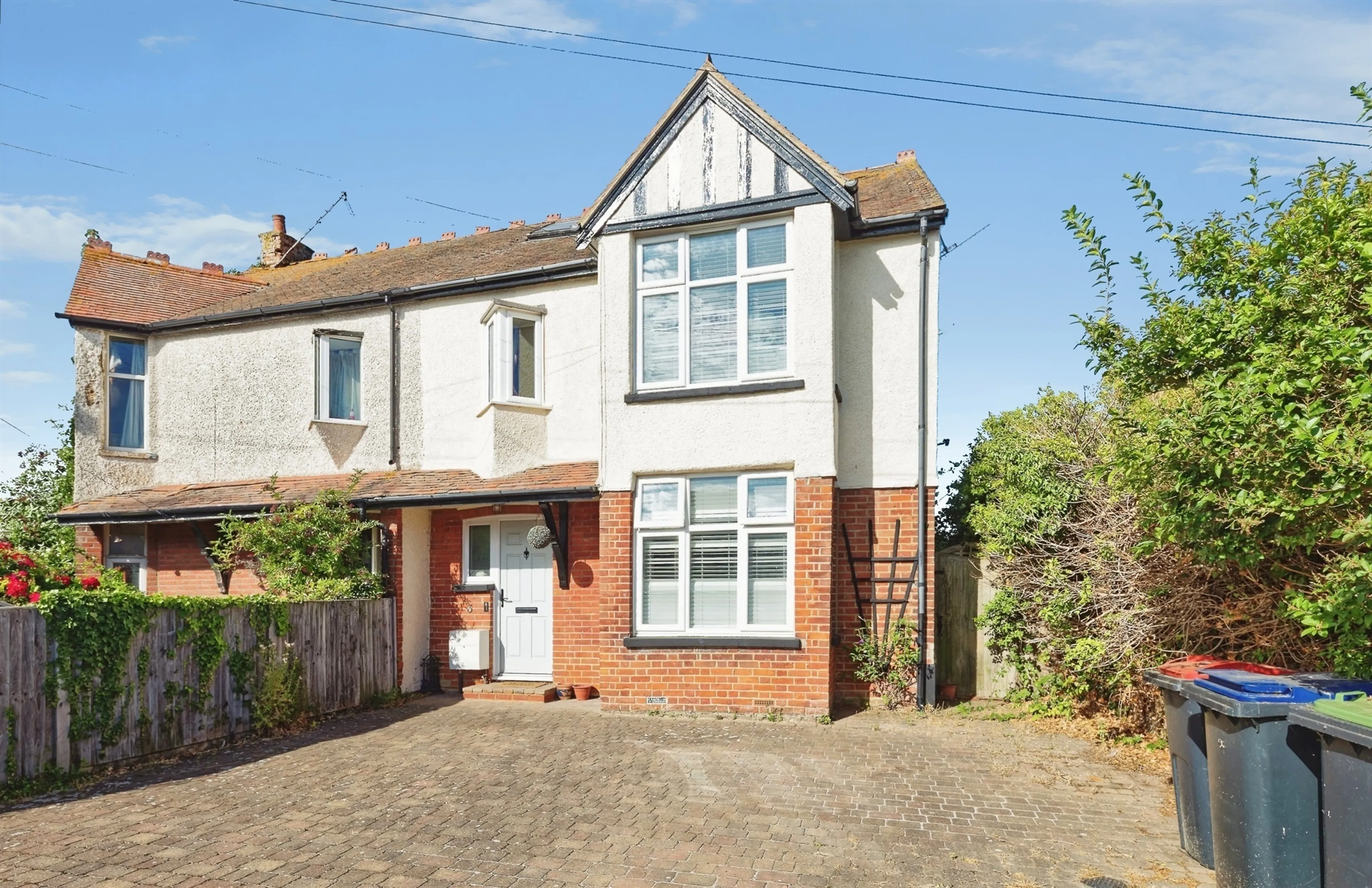 Property photo 0