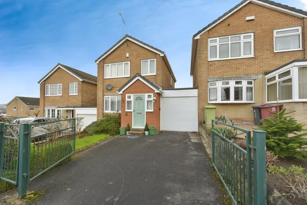 Belklane Drive, Killamarsh, Sheffield...