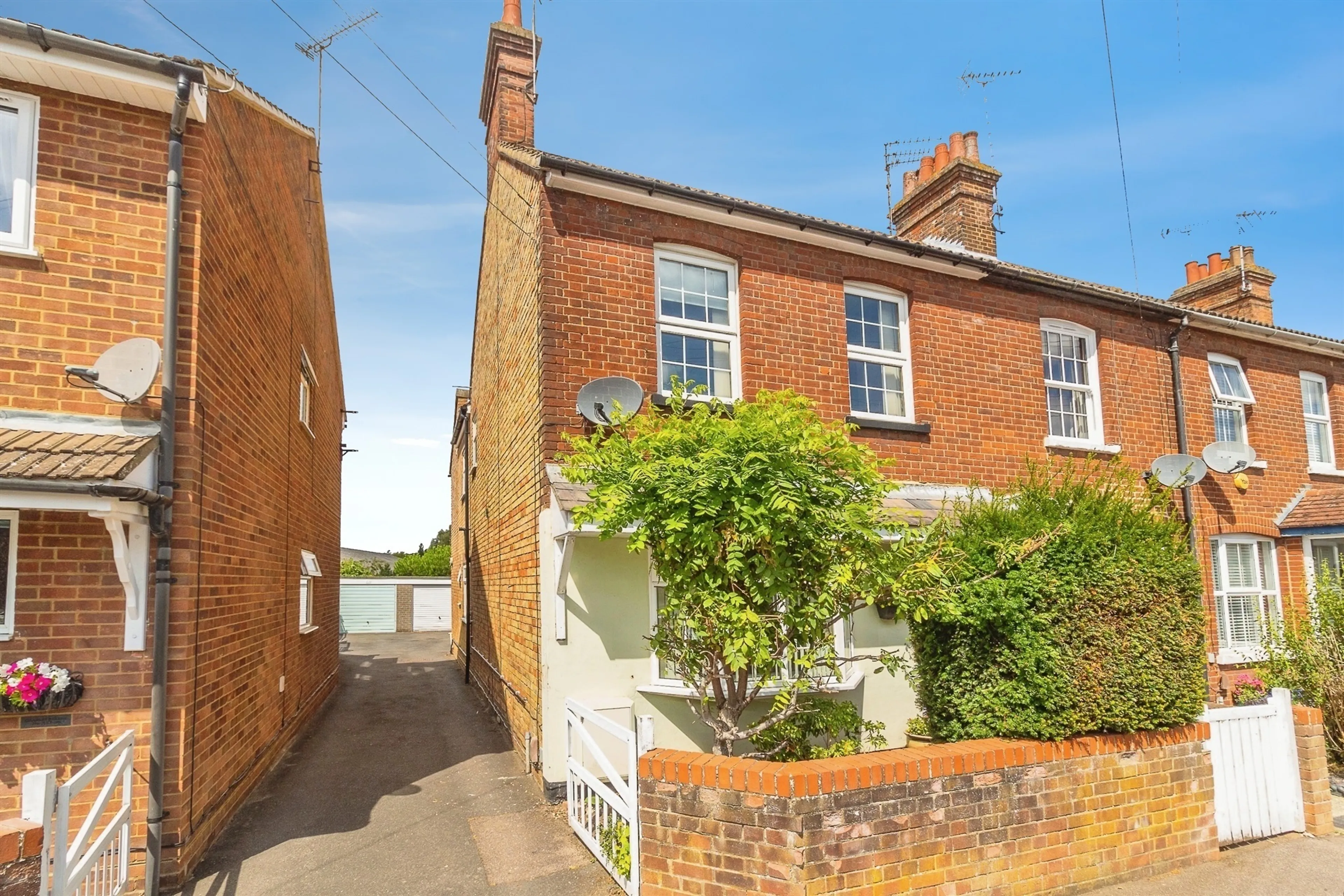 Property photo 0