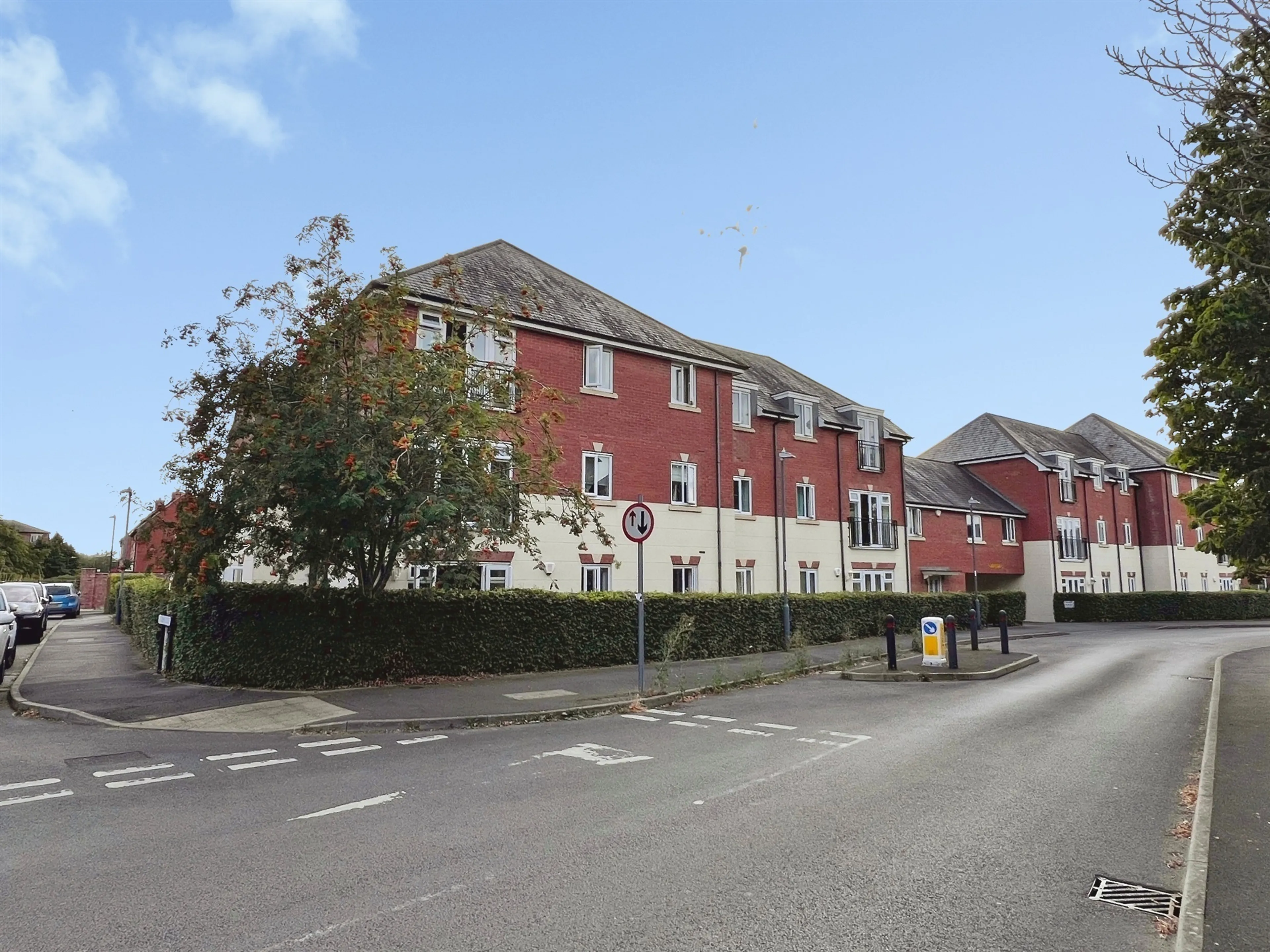 Property photo 0