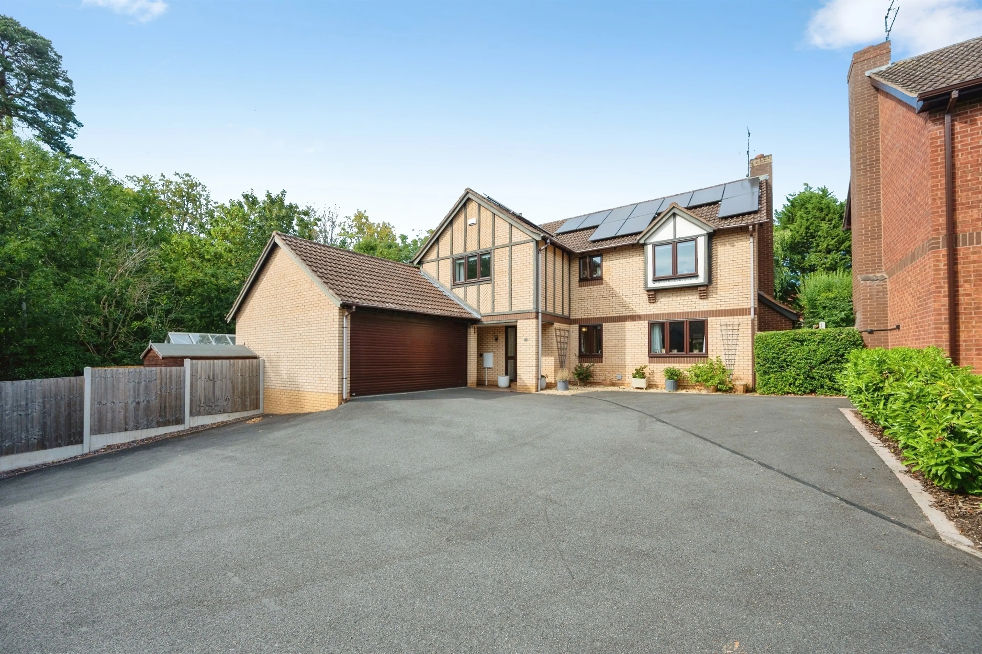 Property photo 0